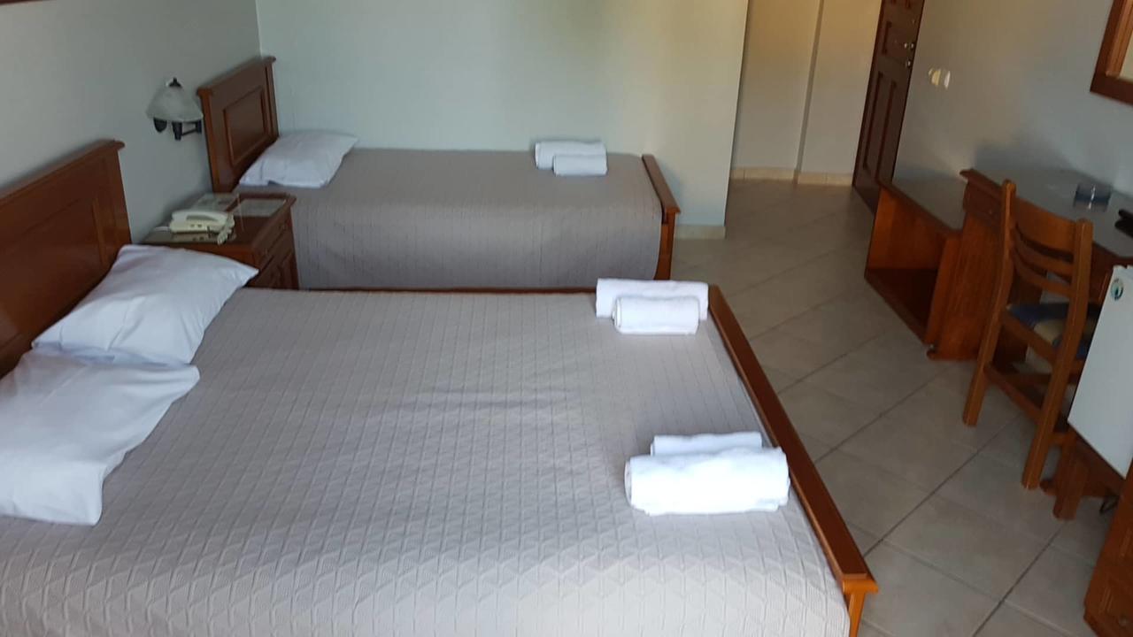 Hotel Aegli à Ermoúpoli Extérieur photo