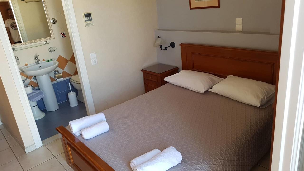 Hotel Aegli à Ermoúpoli Extérieur photo