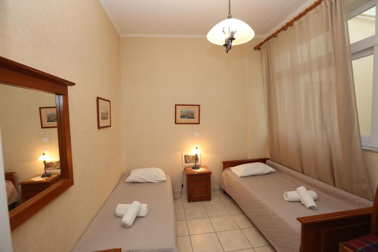 Hotel Aegli à Ermoúpoli Extérieur photo